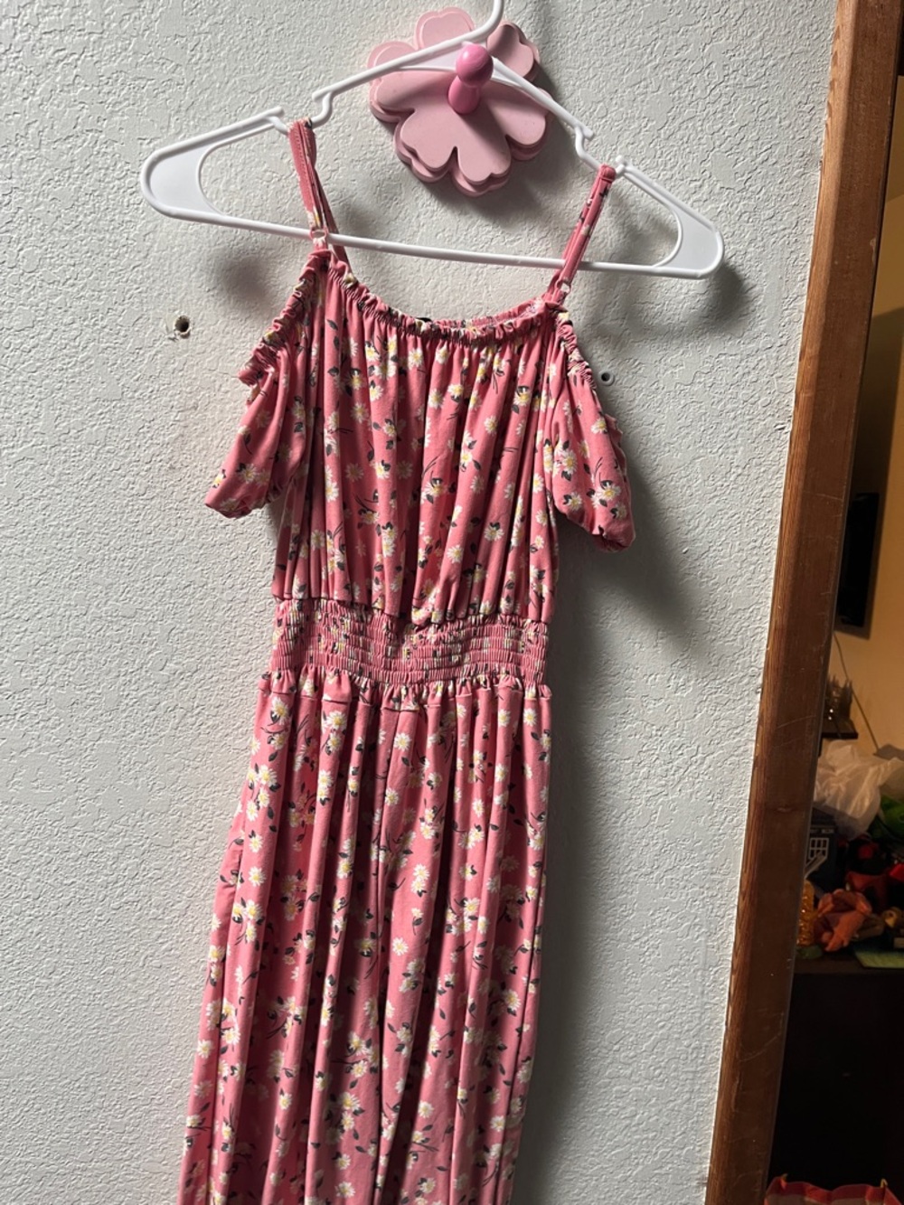 J for justify Dusty Rose Floral Cold-Shoulder jump suit